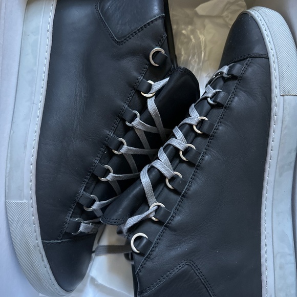 Balenciaga Arena sneaker - Picture 1 of 4